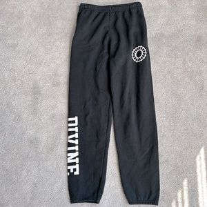 Medium black divine sweatpants
